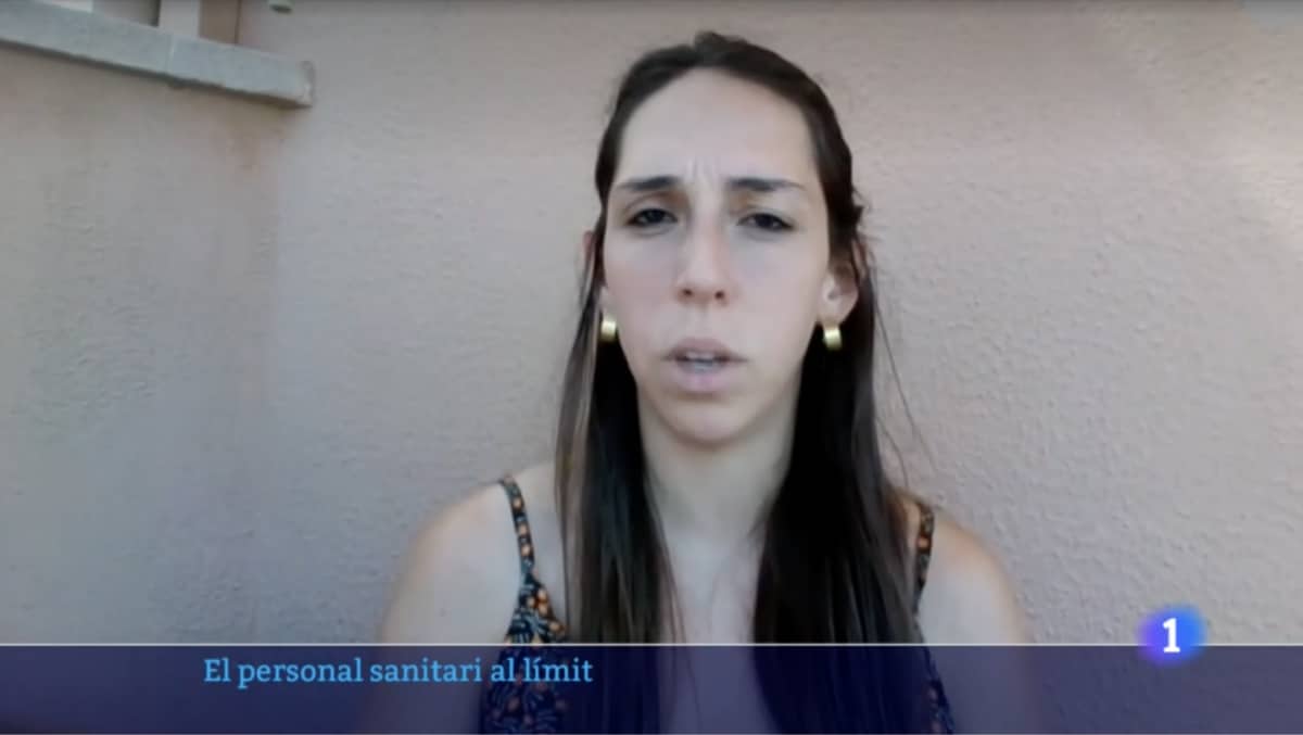 Expliquem, en diverses entrevistes, la situació de les infermeres en plena cinquena onada