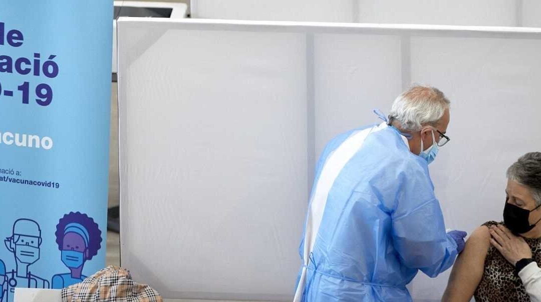 El Departament de Salut atorga a les TCAI una de les competències pròpies de les infermeres, menyspreant així tot el que comporta el procés de vacunació.