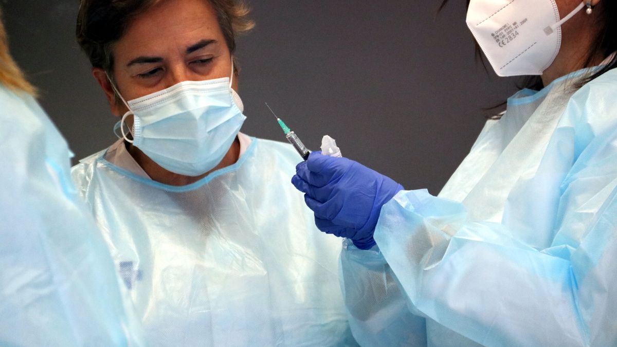 Com han viscut les infermeres la campanya de vacunació de la COVID-19?